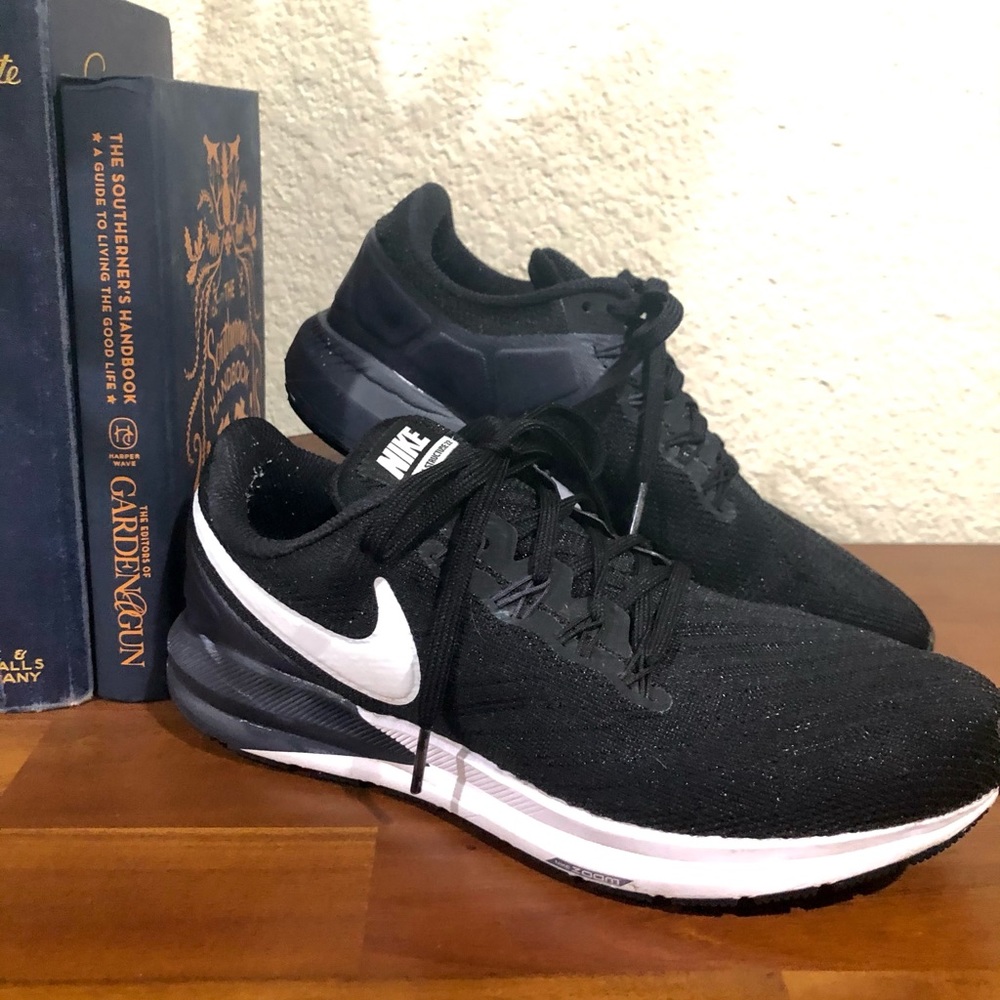 Nike Women’s Air Zoom Structure 22 | Size 7.5